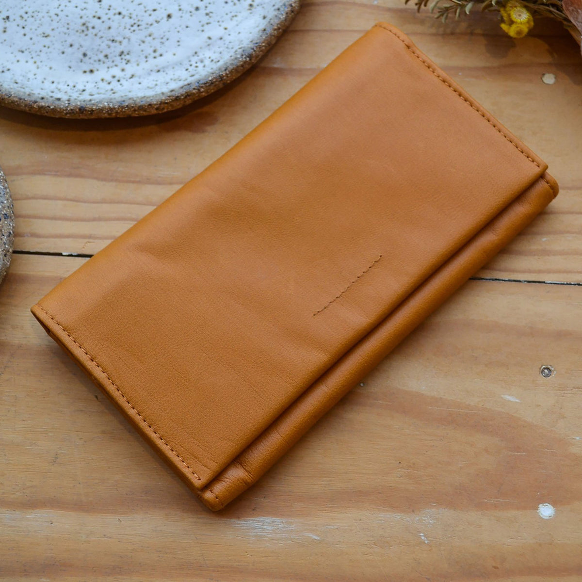 Ovae Eva Wallet Tumeric